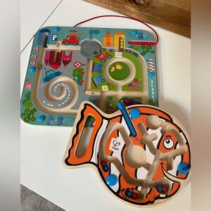 Wooden Maze Magnetic Puzzles - Orange and Blue